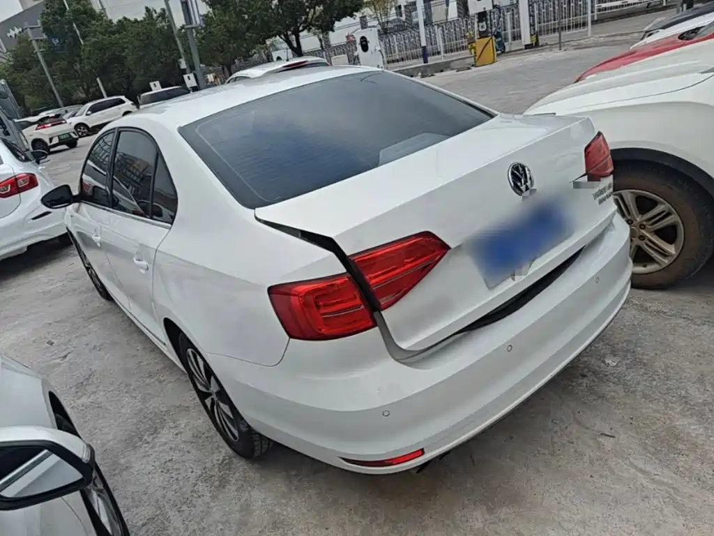 Volkswagen Sagitar — миниатюра 5