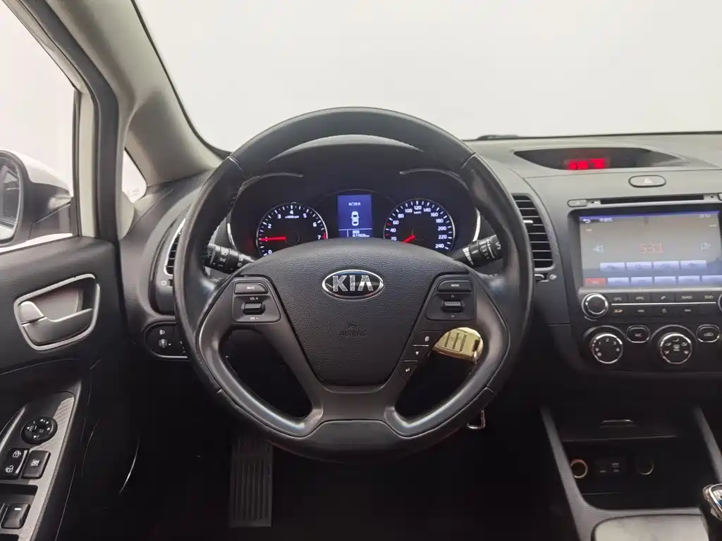 Kia K3 — миниатюра 11