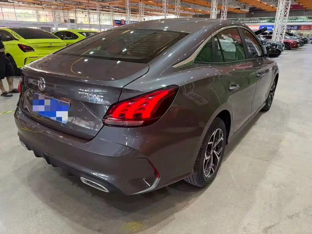 MG MG5 — миниатюра 10