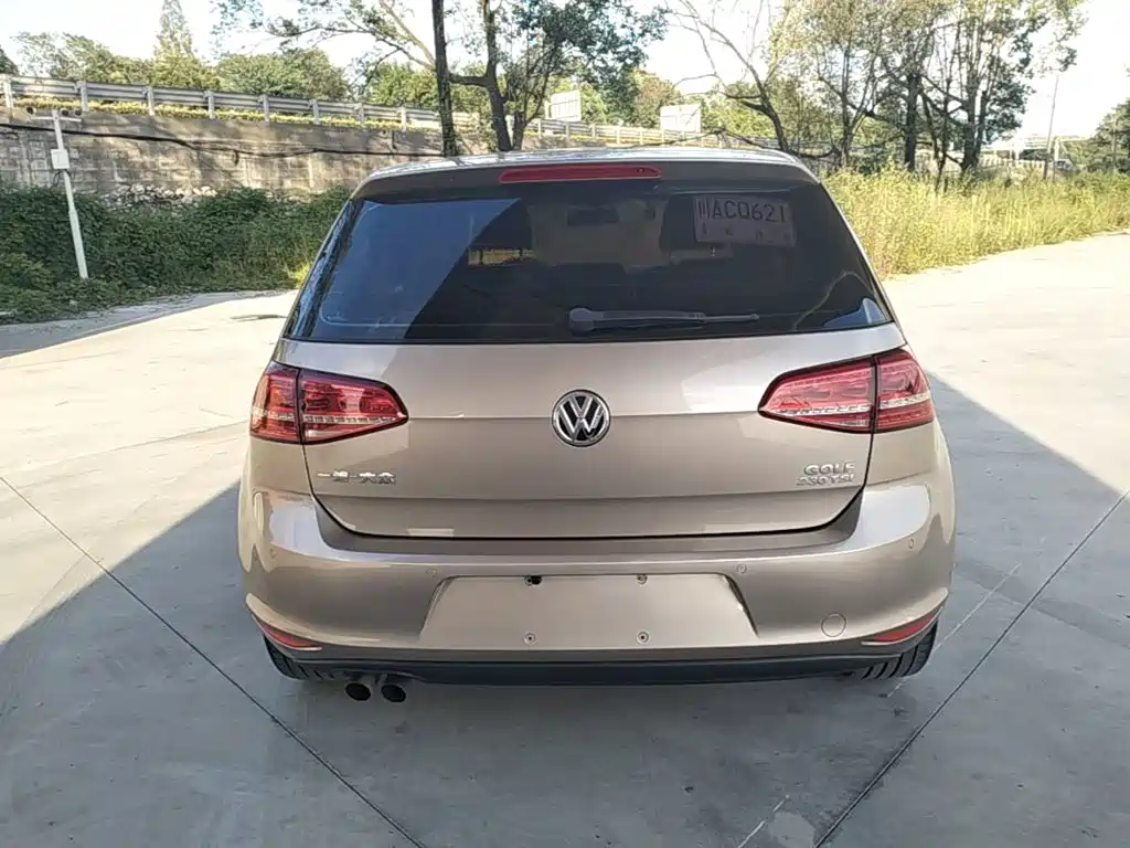 Volkswagen Golf — миниатюра 6