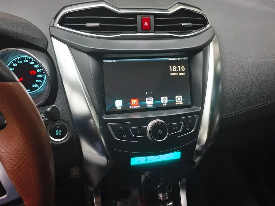 BYD Yuan — миниатюра 13