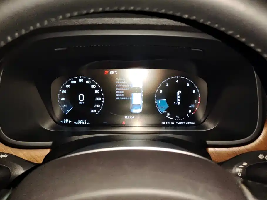 Volvo S90 — миниатюра 14