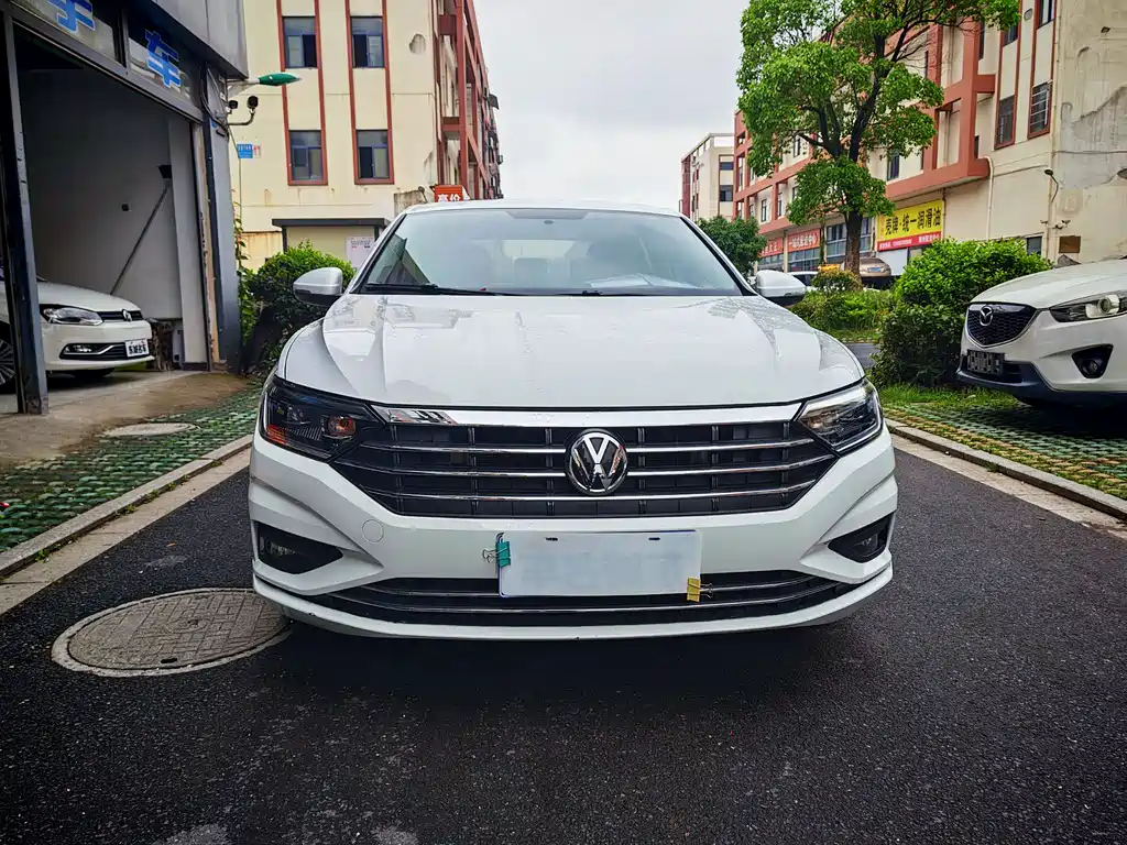 Volkswagen Sagitar 2020 200TSI DSG Comfort VI
