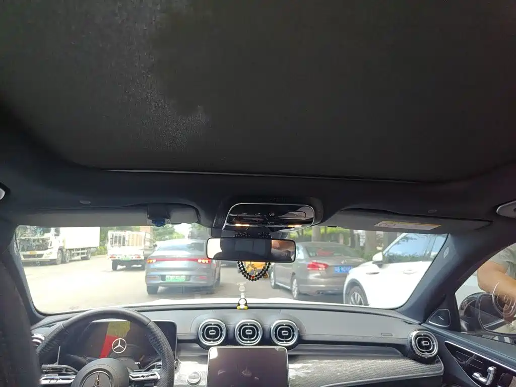 Mercedes-Benz C-Class — миниатюра 9