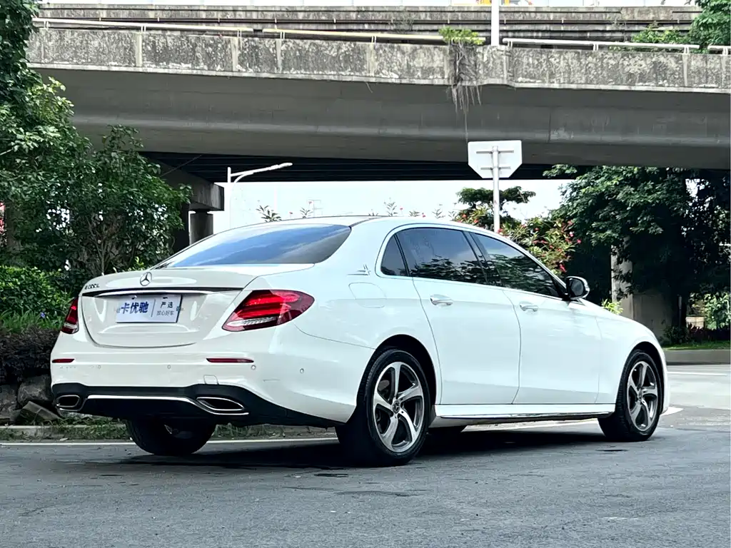 Mercedes-Benz E-Class E 2018 E 300 L Sport Fashion