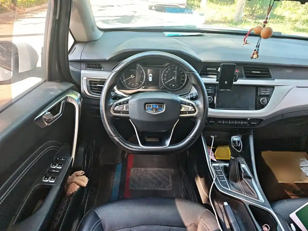 Geely Vision X3 — миниатюра 3