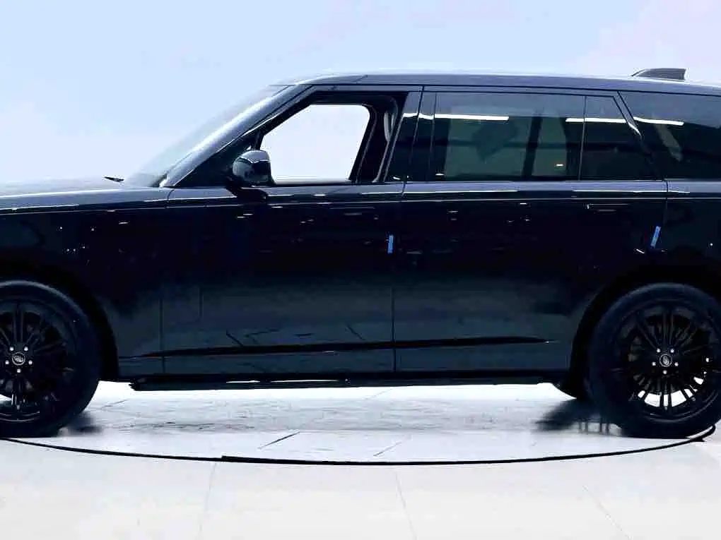 Land Rover Range Rover 2023 3.0 L6 400PS мест Long Wheelbase