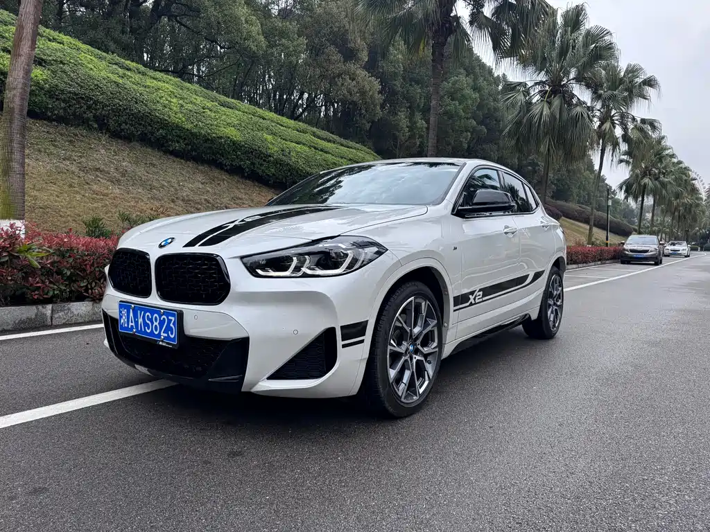 宝马X2 2022款 xDrive25i 曜夜版