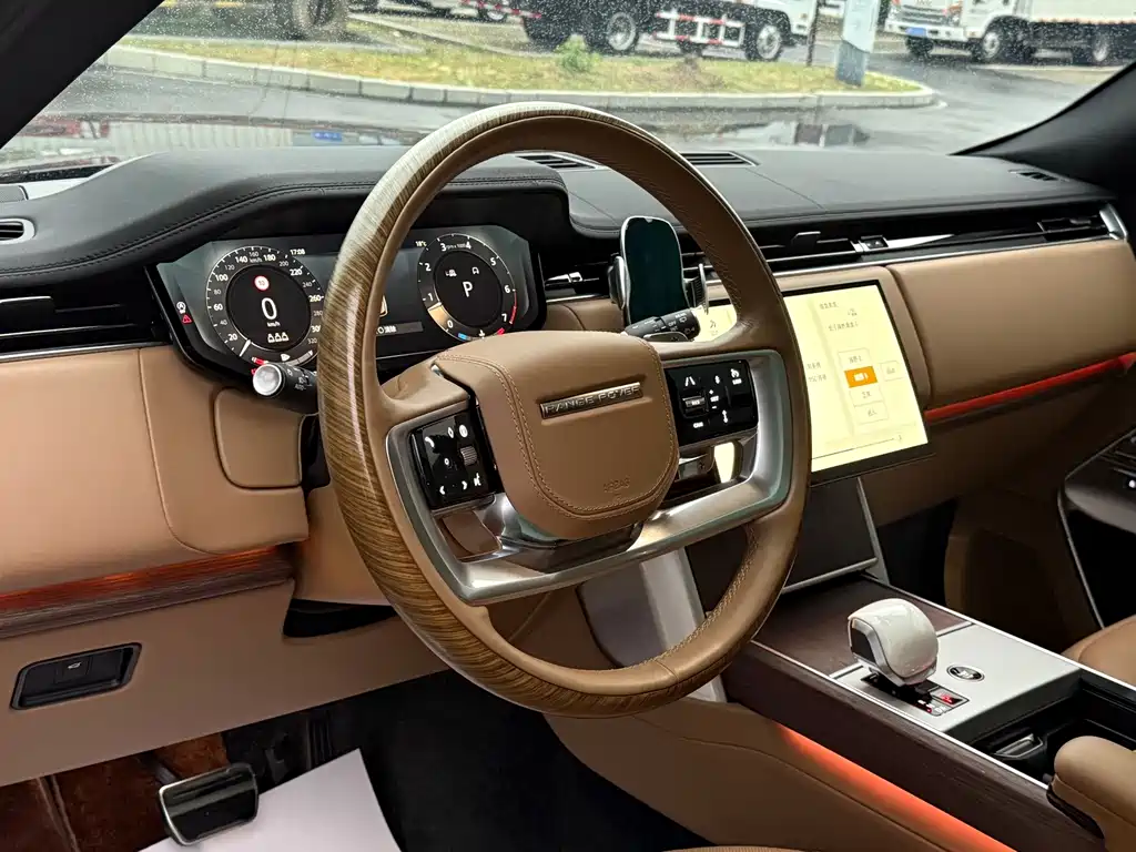 Land Rover Range Rover — миниатюра 10