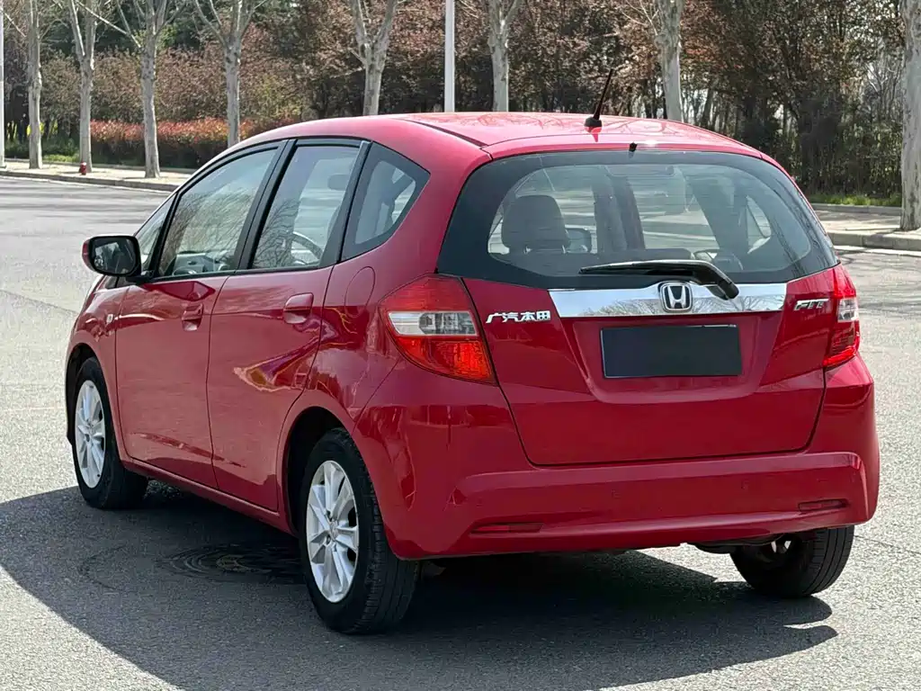 Honda Fit — миниатюра 7