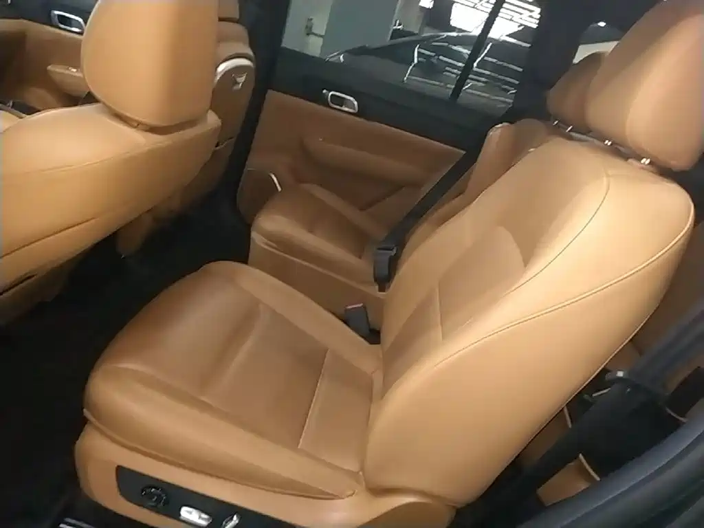 Li Auto Li ONE — миниатюра 17