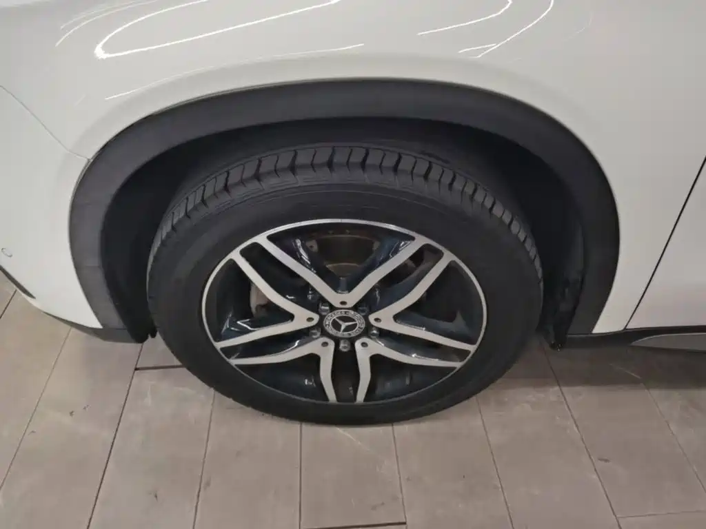Mercedes-Benz GLA — миниатюра 23