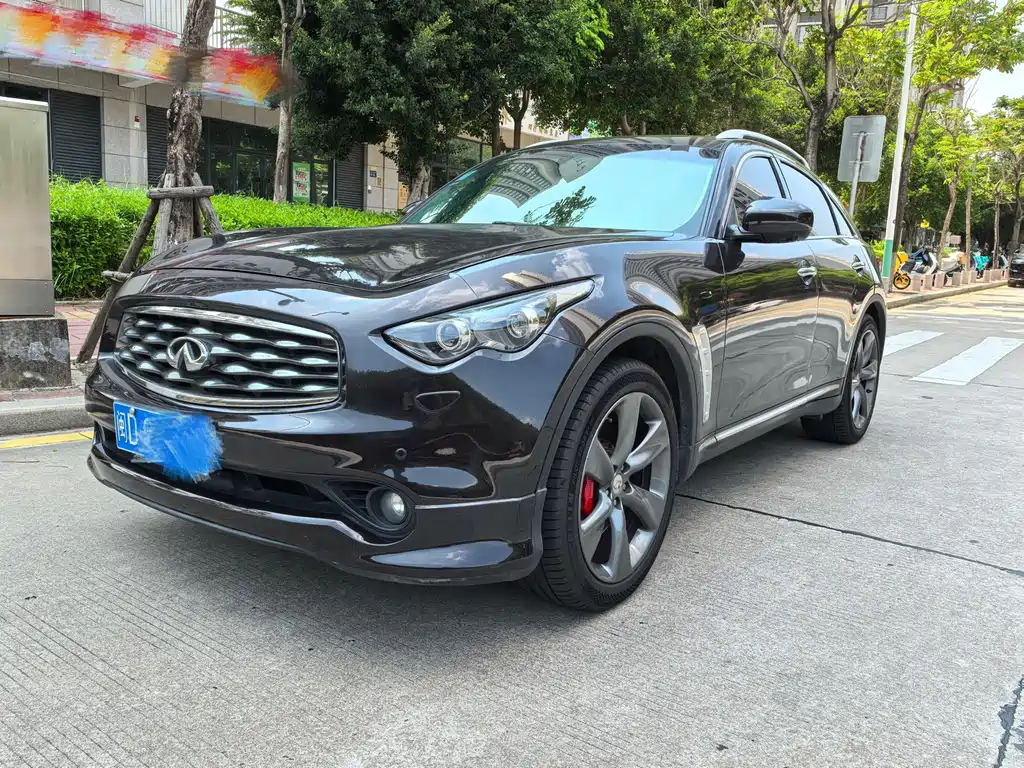 Infiniti FX — миниатюра 3