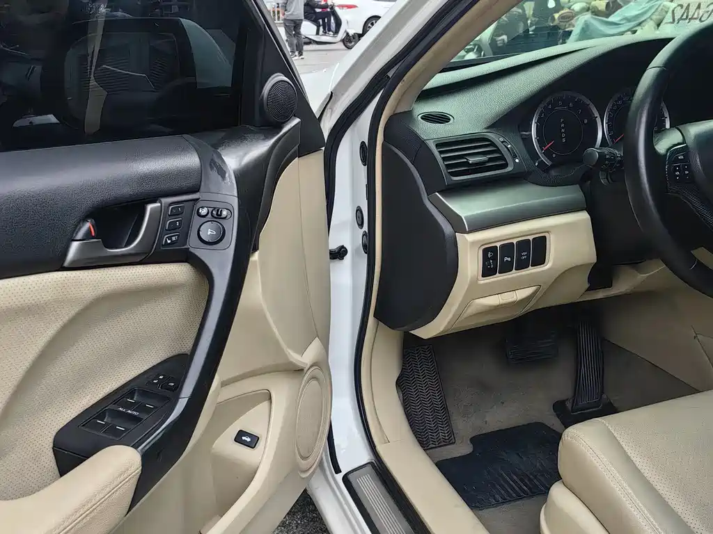 Honda Spirior 2009 2.4L Luxury