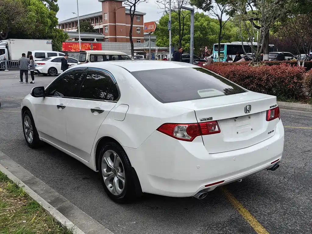 Honda Spirior 2009 2.4L Luxury