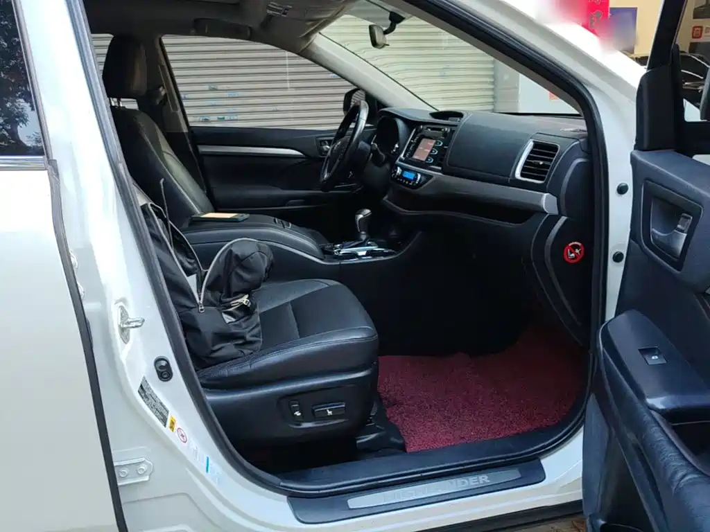 Toyota Highlander — миниатюра 25