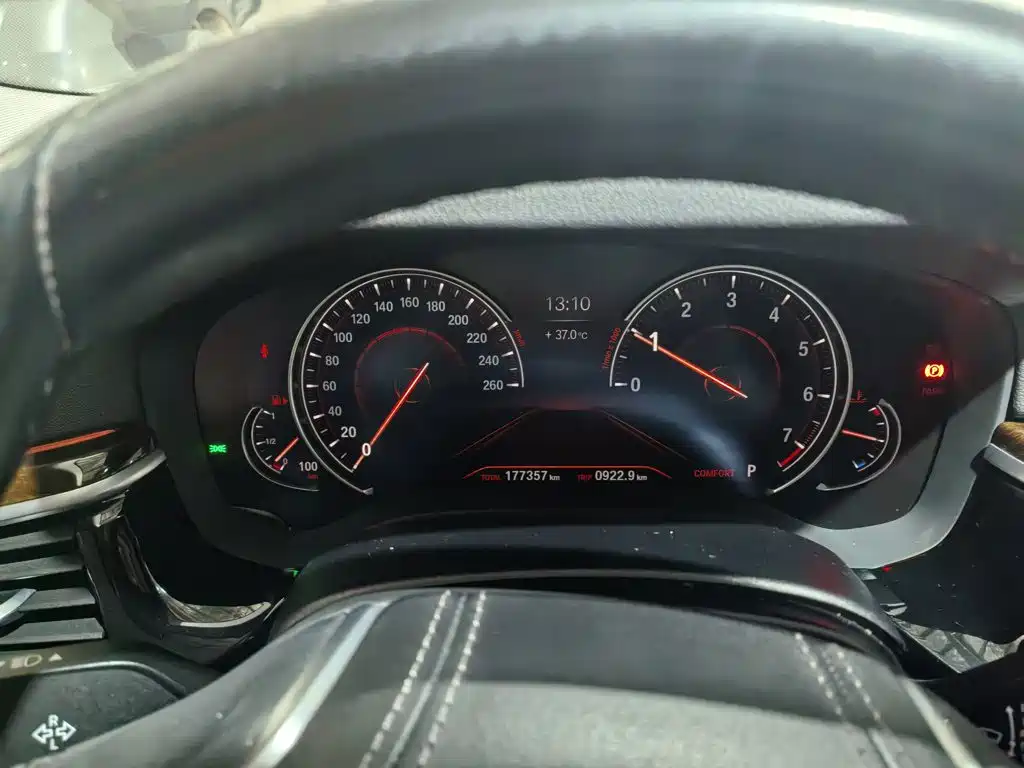 BMW 5 Series — миниатюра 8