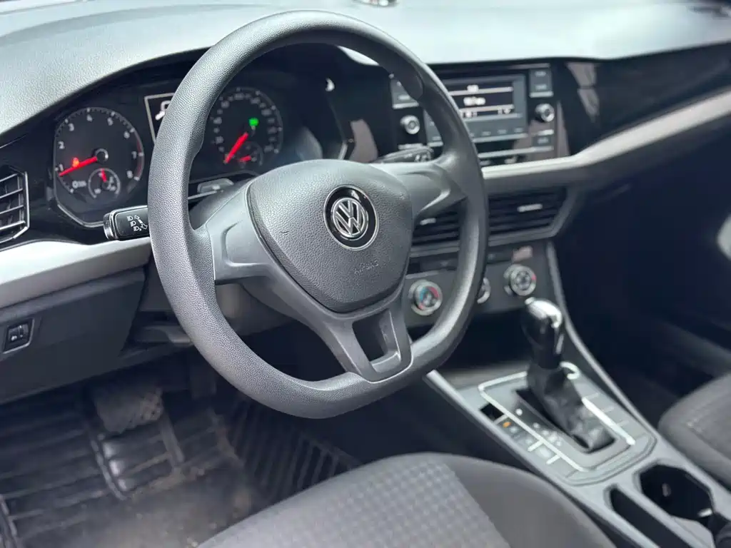 Volkswagen Bora — миниатюра 12