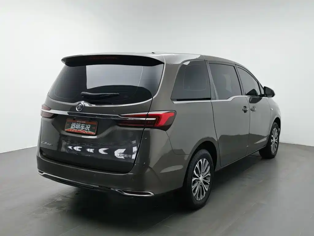 Buick GL8 — миниатюра 2