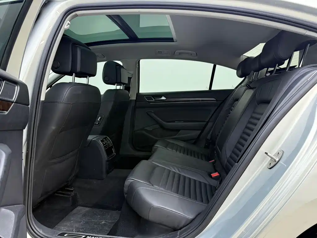 Volkswagen Magotan — миниатюра 12