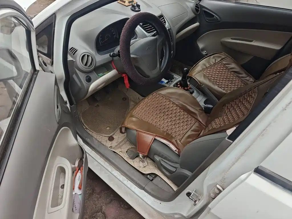 Chevrolet Sail — миниатюра 17