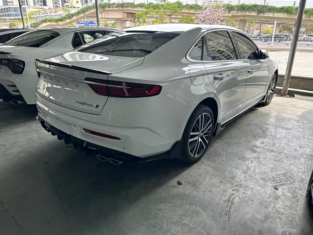 GEELY AUTOMOBILE XINGRUI