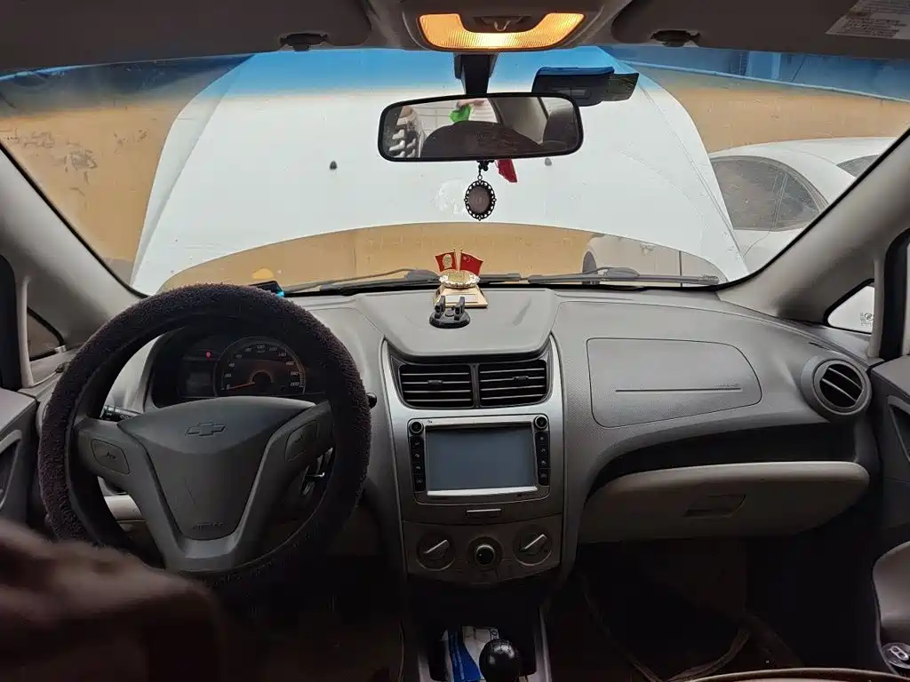 Chevrolet Sail — миниатюра 10