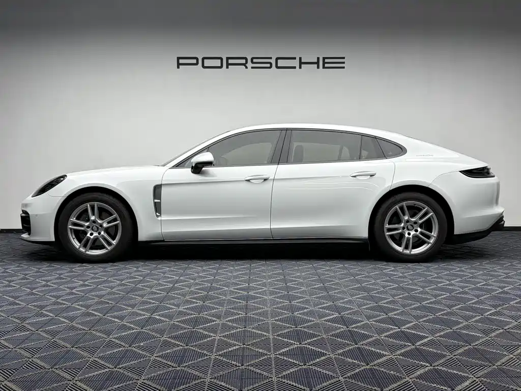 Porsche Panamera — миниатюра 9