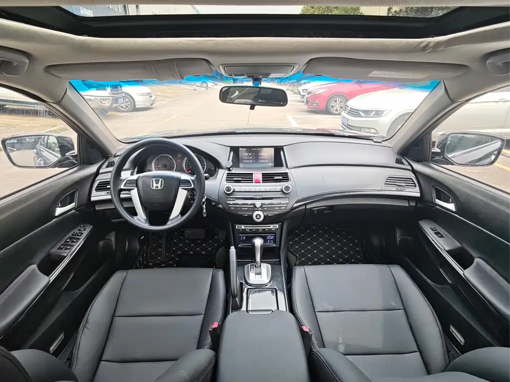 Honda Accord — миниатюра 10