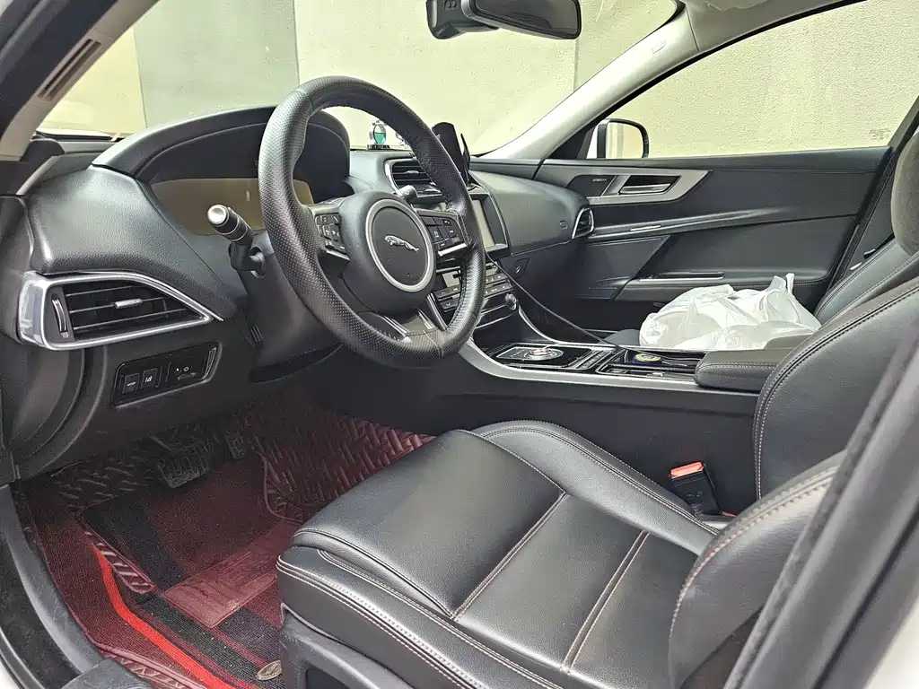 Jaguar XEL 2018 2.0T 250PS Premium