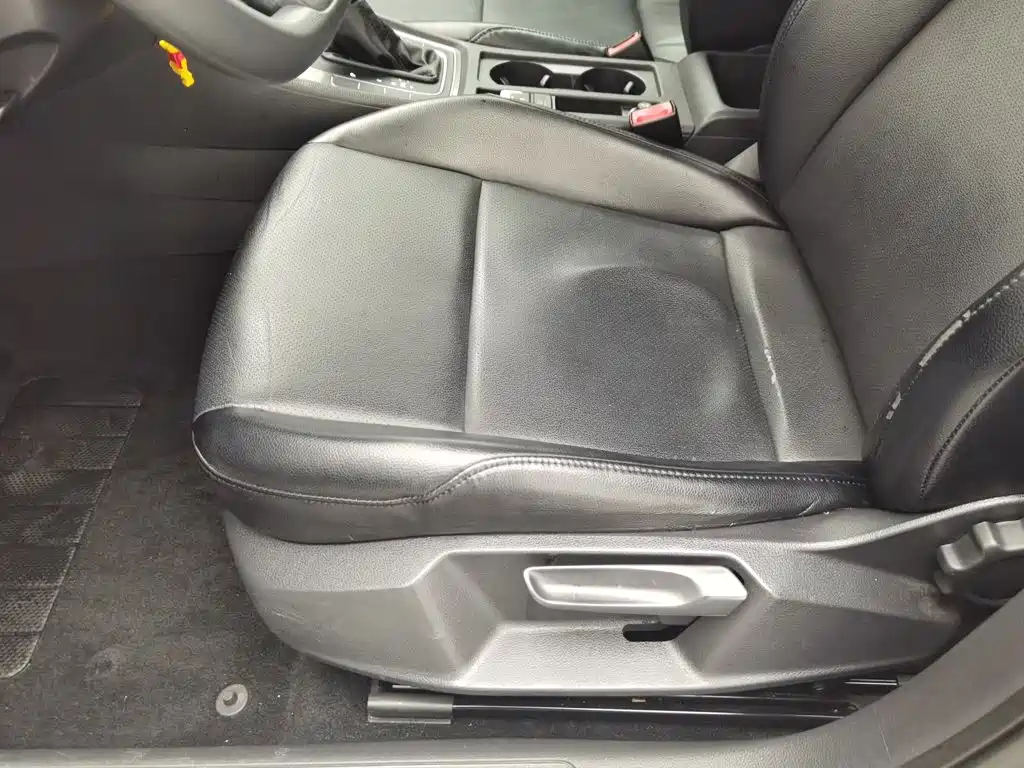 Volkswagen Golf — миниатюра 20
