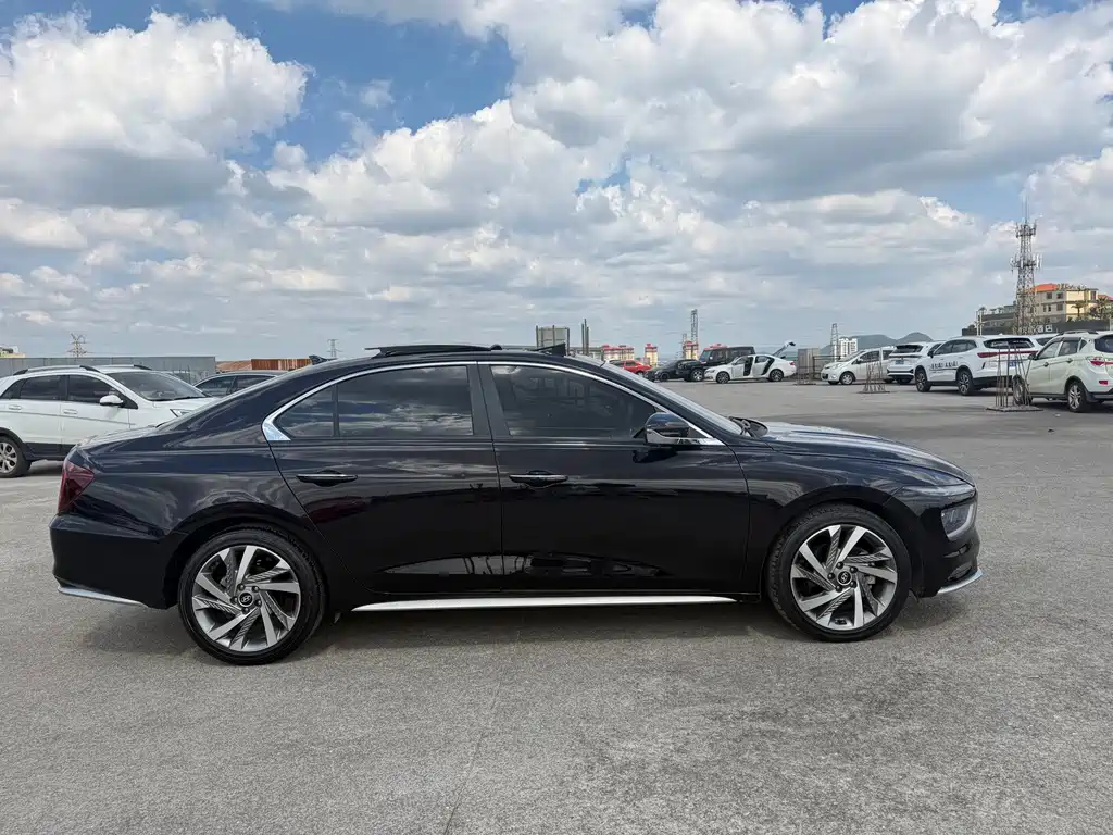 Hyundai Mistra — миниатюра 27