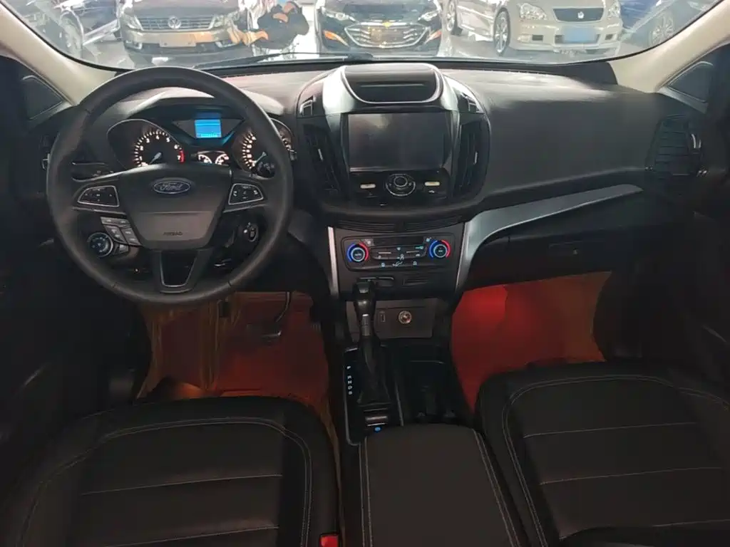 Ford Kuga — миниатюра 10
