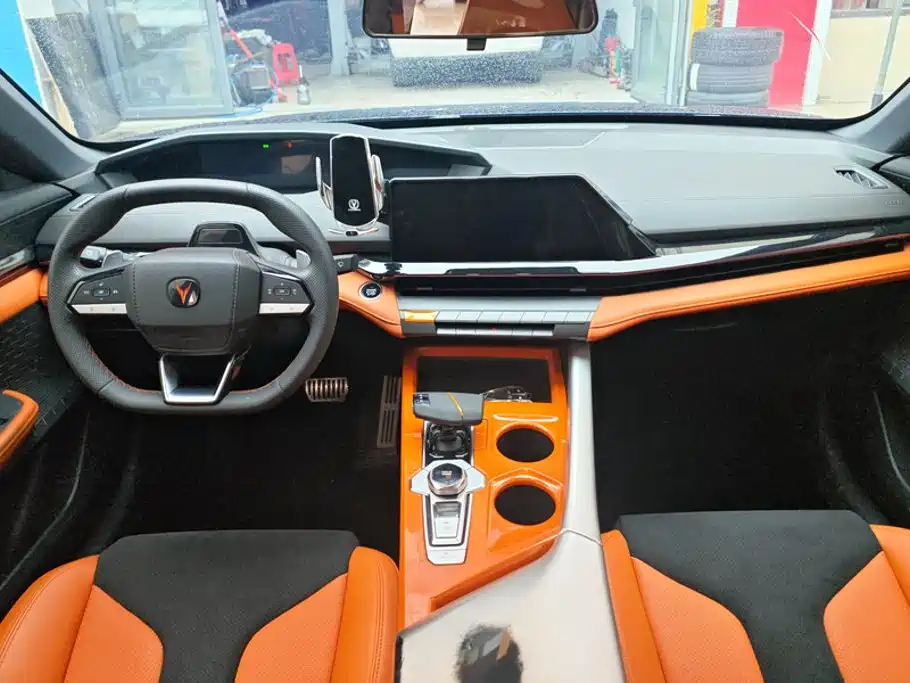 Changan UNI-V — миниатюра 12