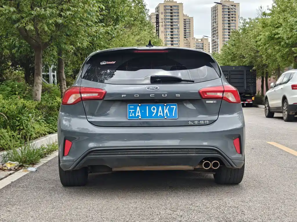 Ford Focus — миниатюра 6