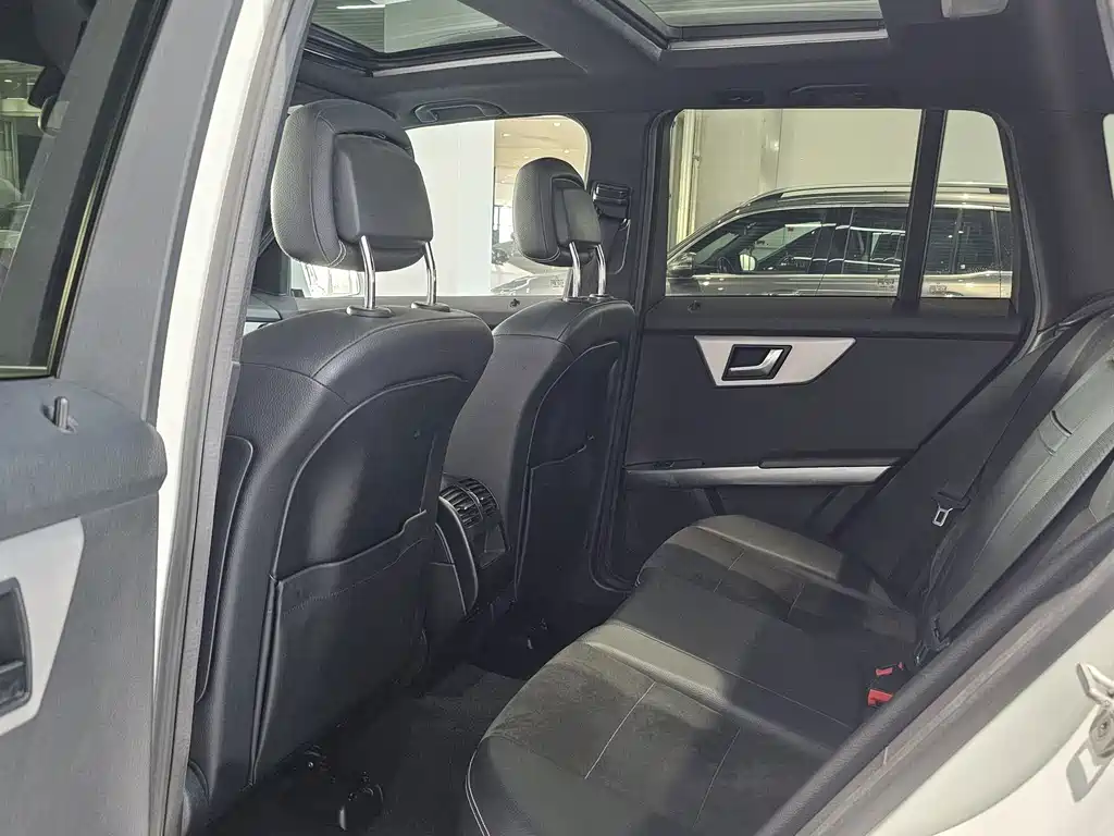 Mercedes-Benz GLK-Class — миниатюра 10