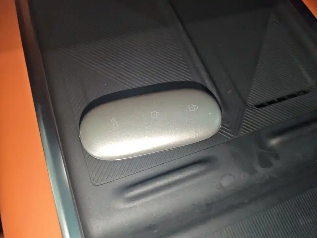 Li Auto Li L6 — миниатюра 9