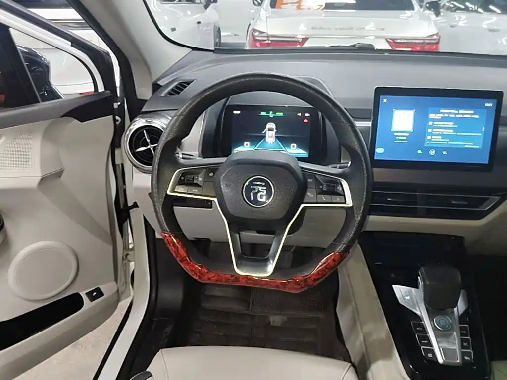 BYD Yuan Pro — миниатюра 11