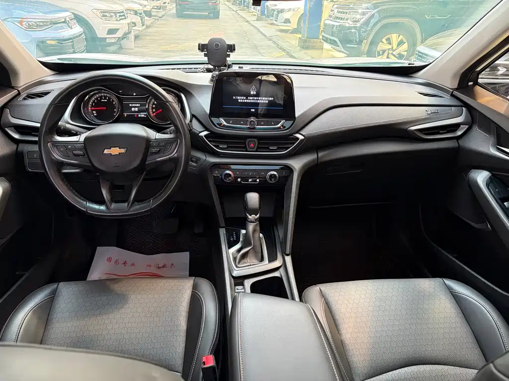 Chevrolet Volando — миниатюра 6