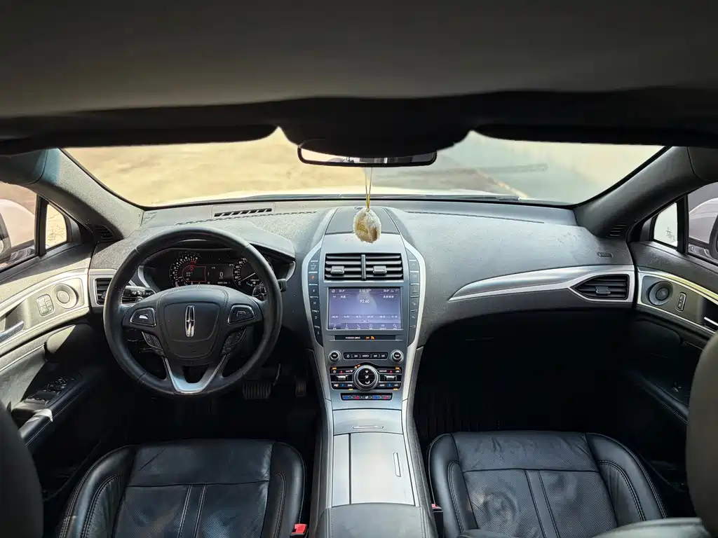 Lincoln MKZ — миниатюра 12