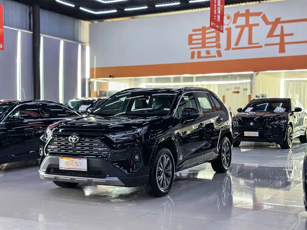 Toyota RAV4 2025