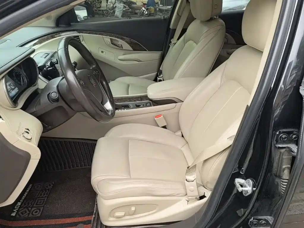 Buick LaCrosse — миниатюра 15