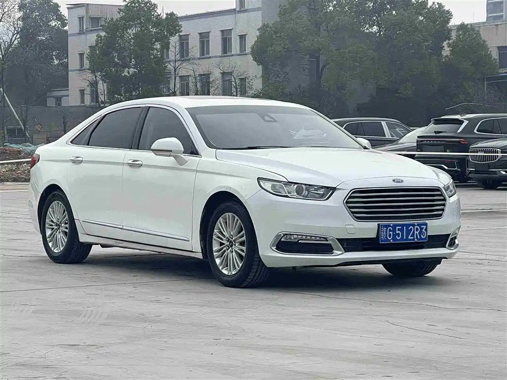 FORD TAURUS