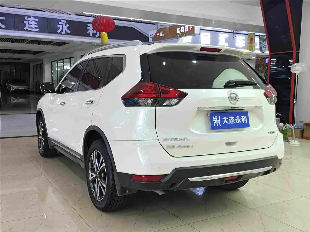 Nissan X-Trail — миниатюра 17
