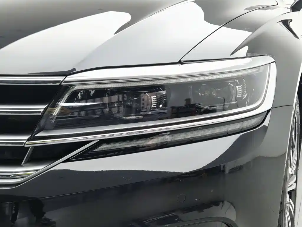 Volkswagen Phideon — миниатюра 7