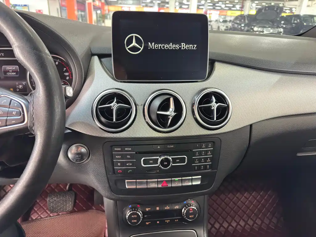 Mercedes-Benz B-Class — миниатюра 14