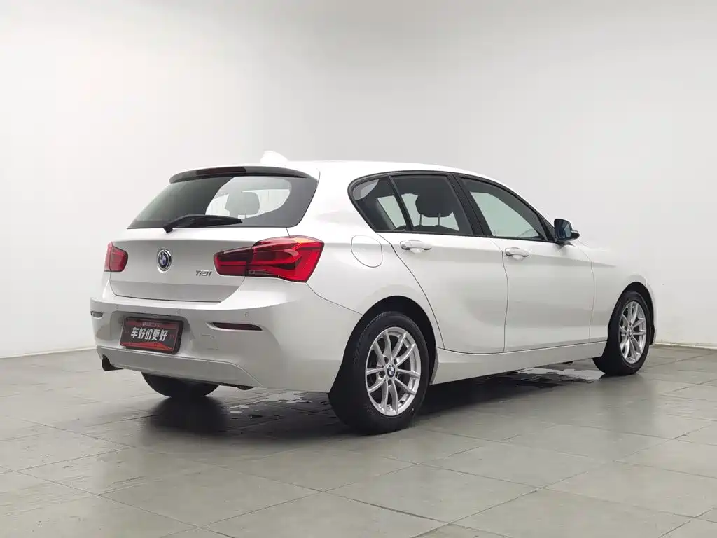 BMW 1 Series (Import) — миниатюра 2