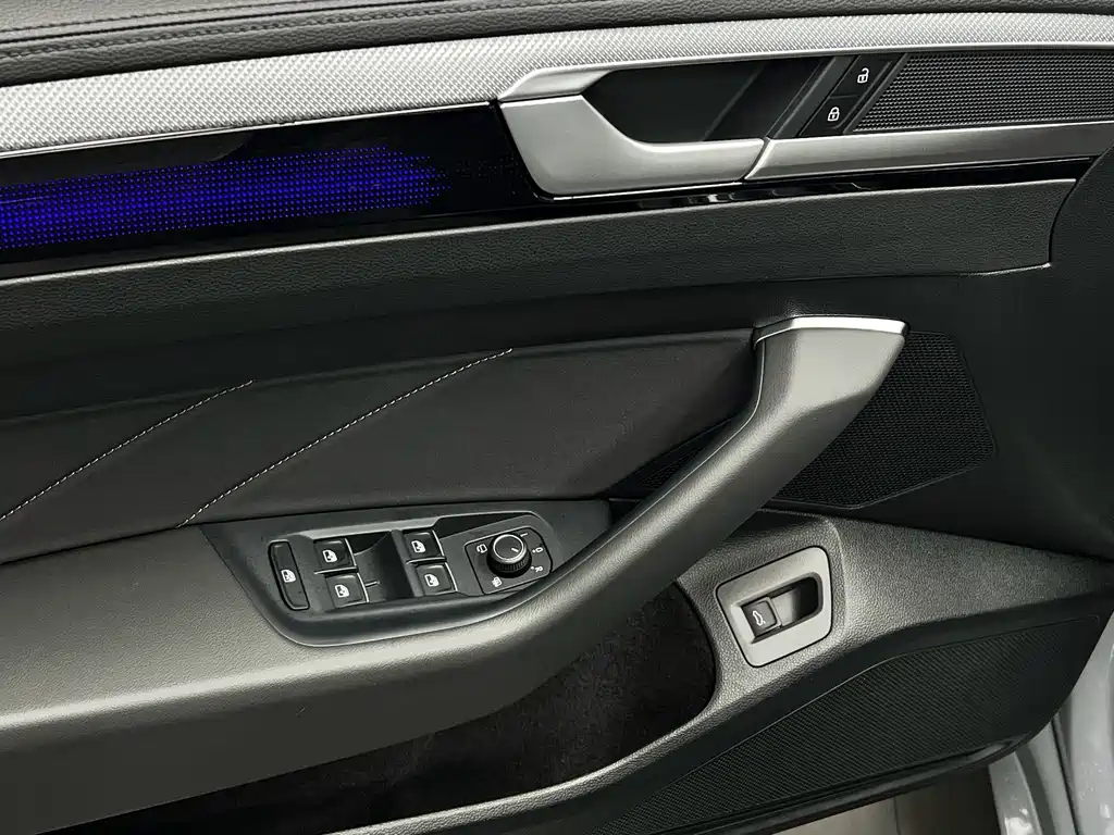 Volkswagen CC — миниатюра 27
