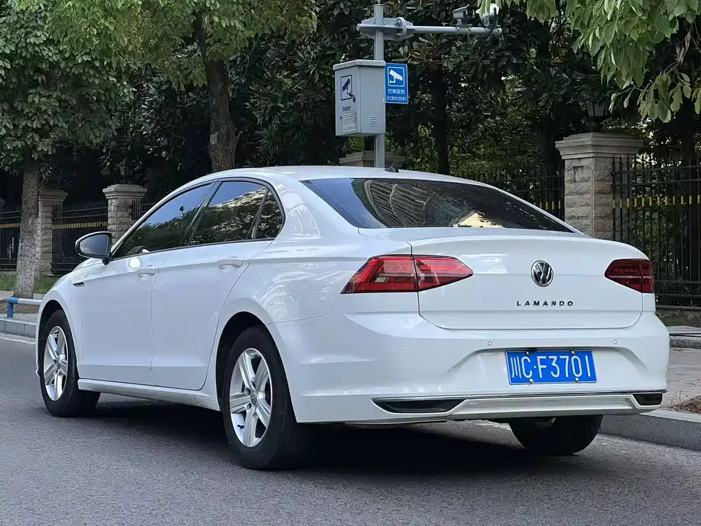 Volkswagen Lamando — миниатюра 6