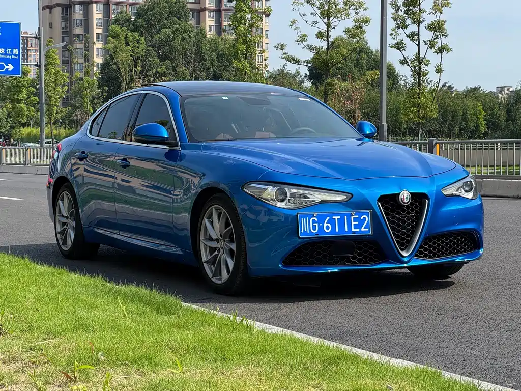 Alfa Romeo Giulia — миниатюра 3